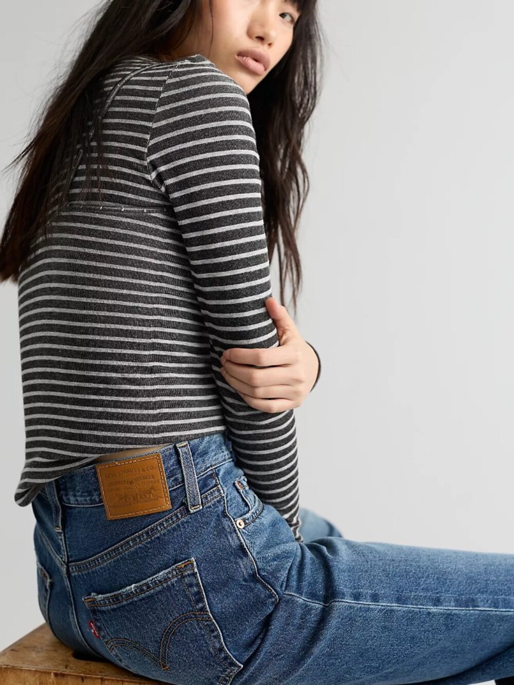 Levi's Ribcage Wide-Leg Jeans - Picture 4 of 5